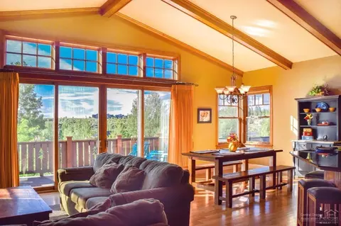 19341 Brookside Way, Bend, OR 97702 photo 4