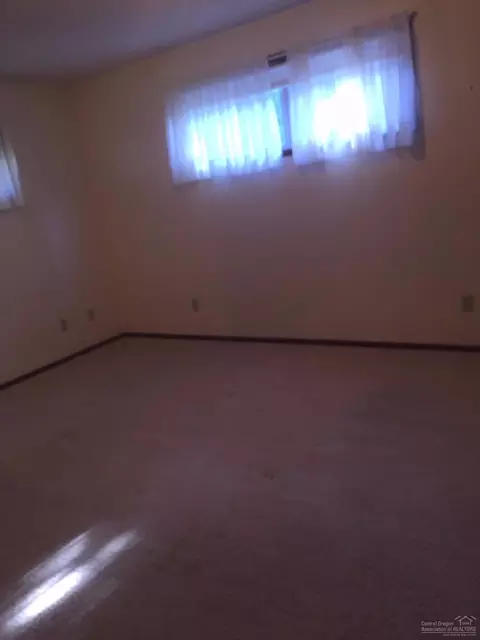 1683 NE Shepard Rd, Bend, OR 97701 photo 9