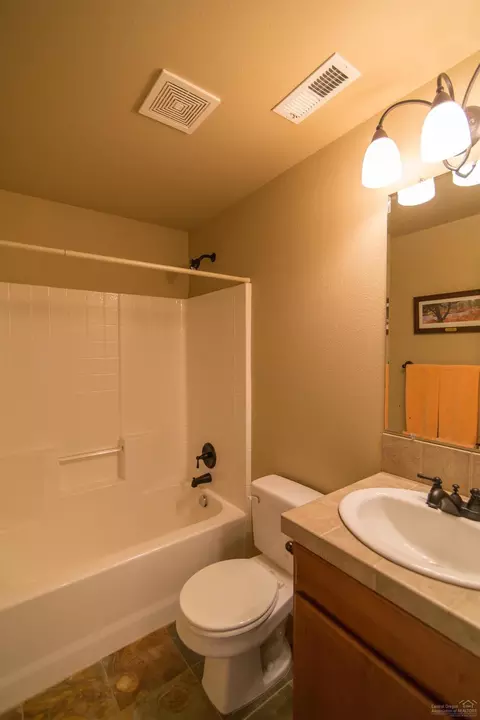 60882 Garrison Dr, Bend, OR 97702 photo 13