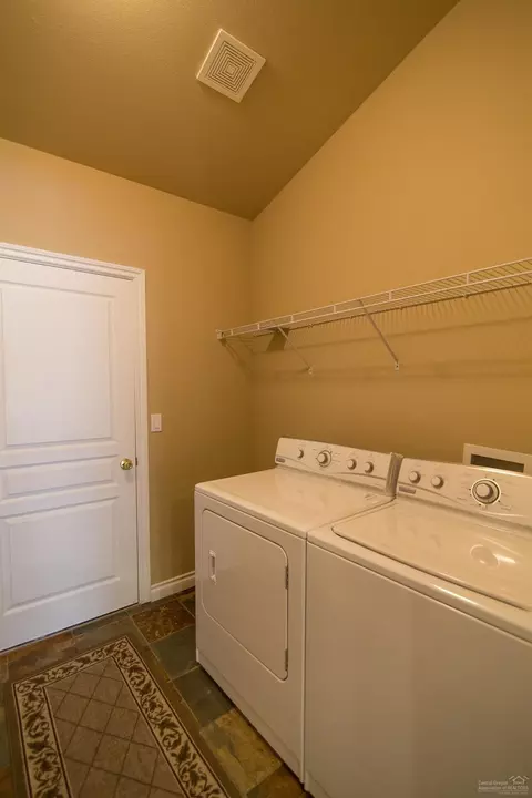 60882 Garrison Dr, Bend, OR 97702 photo 20