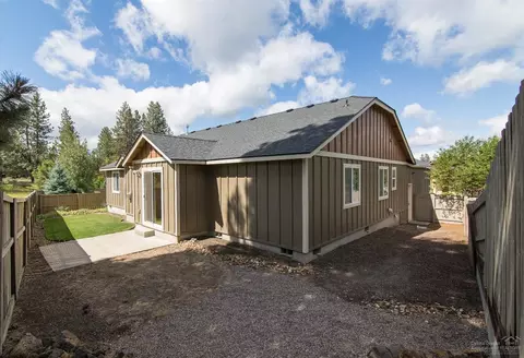60882 Garrison Dr, Bend, OR 97702 photo 21