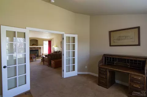 60882 Garrison Dr, Bend, OR 97702 photo 8