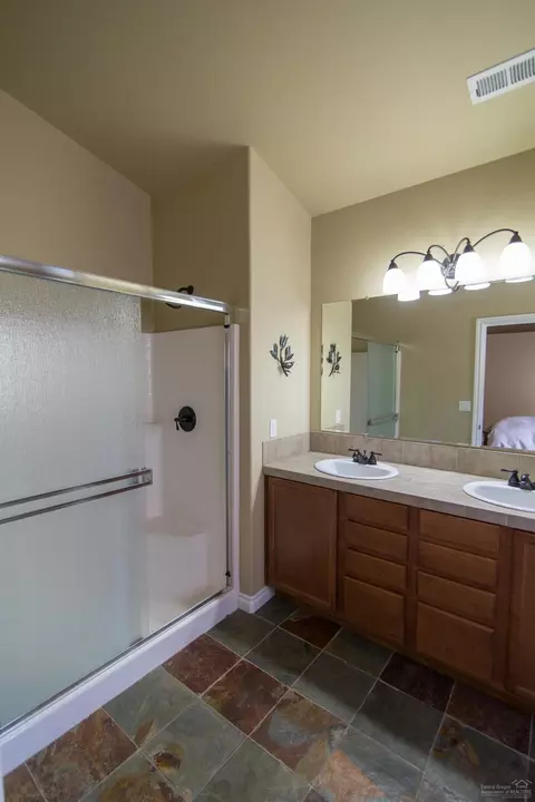 60882 Garrison Dr, Bend, OR 97702 photo 19