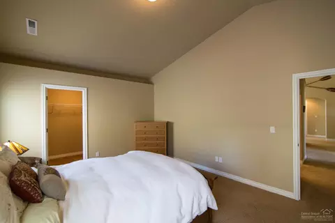 60882 Garrison Dr, Bend, OR 97702 photo 16