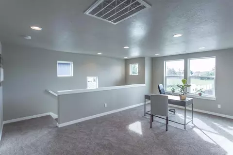 63044 NE Amherst Pl, Bend, OR 97701 photo 13