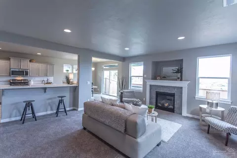 63044 NE Amherst Pl, Bend, OR 97701 photo 7
