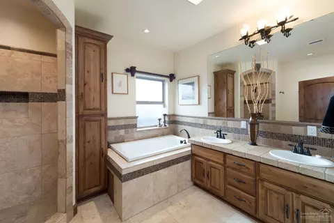 2916 NW Celilo Ln, Bend, OR 97703 photo 10