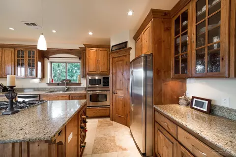 2916 NW Celilo Ln, Bend, OR 97703 photo 4