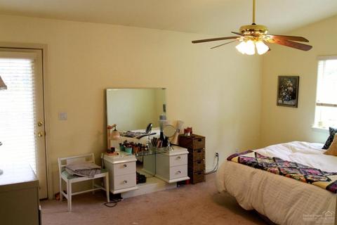 780 E Cascade Ave, Sisters, OR 97759 photo 9