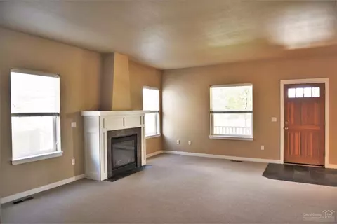 21292 Beall Dr, Bend, OR 97701 photo 7