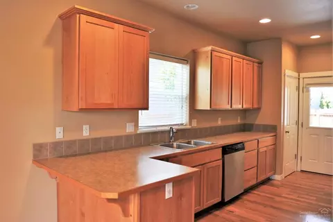 21292 Beall Dr, Bend, OR 97701 photo 12