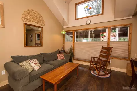 17176 Elsinore Rd, Bend, OR 97707 photo 4