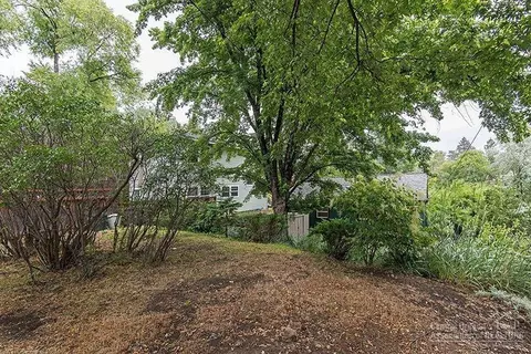 1665 NW 4th St, Bend, OR 97703 photo 14