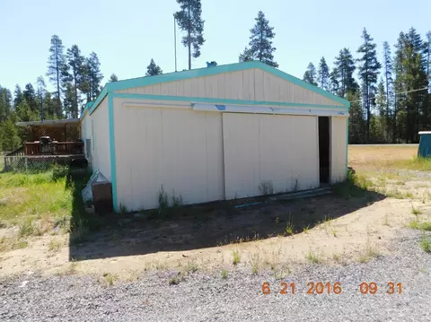 15520 Emerald Dr, La Pine, OR 97739 photo 3