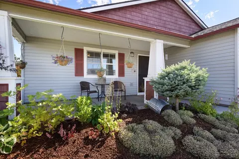 20523 Anson Pl, Bend, OR 97701 photo 2