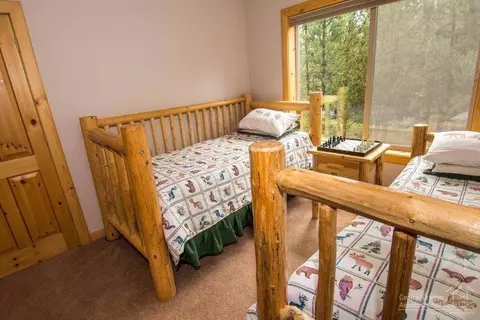 56470 Eclipse Dr, Bend, OR 97707 photo 19