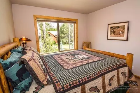 56470 Eclipse Dr, Bend, OR 97707 photo 17