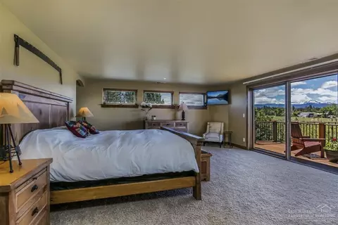 17544 Paladin Dr, Bend, OR 97701 photo 11