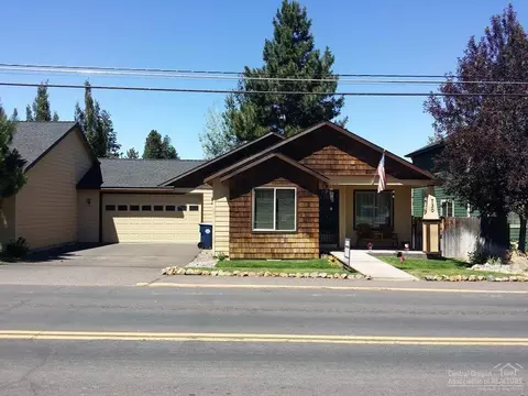 730 E Cascade Ave, Sisters, OR 97759 photo 2