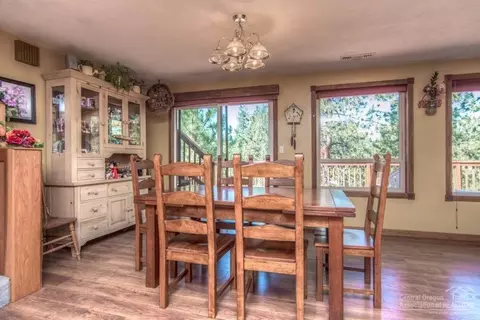 60301 Woodside Loop, Bend, OR 97702 photo 5