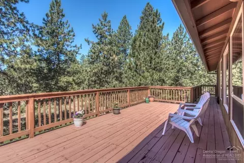 60301 Woodside Loop, Bend, OR 97702 photo 16