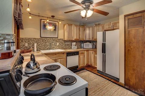 16681 Wagon Trl, Bend, OR 97707 photo 9