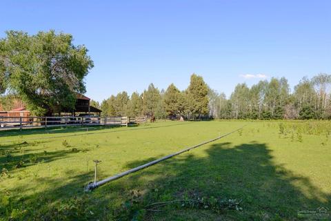 25360 Walker Rd, Bend, OR 97701 photo 24