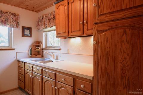 25360 Walker Rd, Bend, OR 97701 photo 15