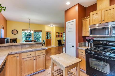 62741 Larkview Rd, Bend, OR 97701 photo 11