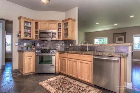 67210 Hwy 20, Bend, OR 97703 photo 10