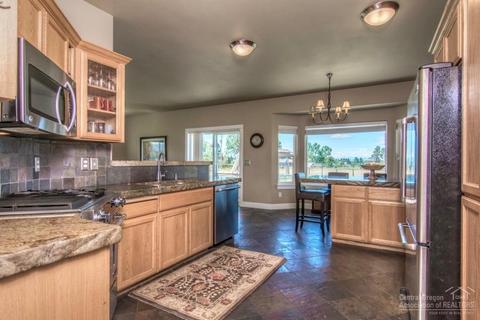 67210 Hwy 20, Bend, OR 97703 photo 11