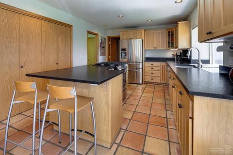 55872 Sharp Pl, Bend, OR 97707 photo 10