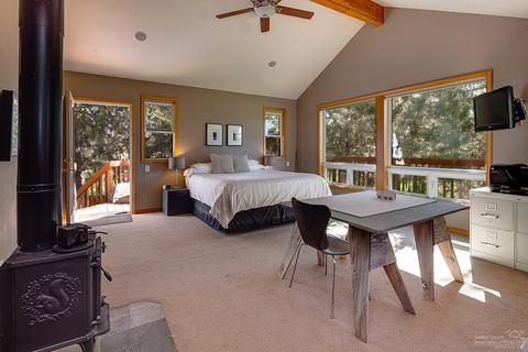55872 Sharp Pl, Bend, OR 97707 photo 15