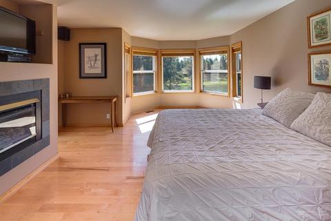 55872 Sharp Pl, Bend, OR 97707 photo 18