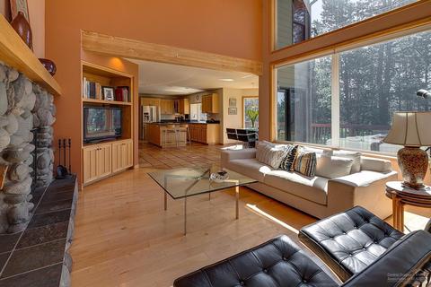 55872 Sharp Pl, Bend, OR 97707 photo 8