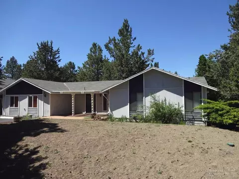 21072 Juniperhaven Ave, Bend, OR 97702 photo 1
