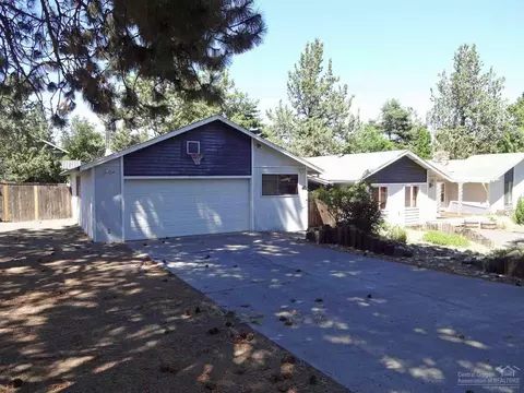 21072 Juniperhaven Ave, Bend, OR 97702 photo 2