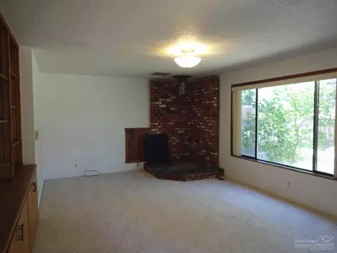 21072 Juniperhaven Ave, Bend, OR 97702 photo 6