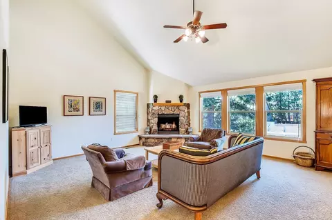 61332 Brianne Pl, Bend, OR 97702 photo 4