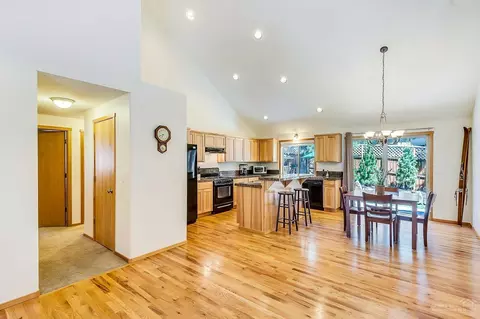61332 Brianne Pl, Bend, OR 97702 photo 8