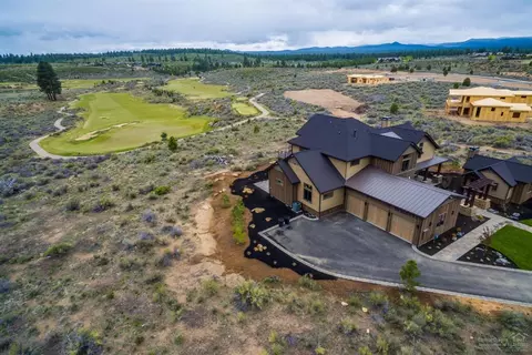 19172 Cartwright Ct, Bend, OR 97702 photo 2