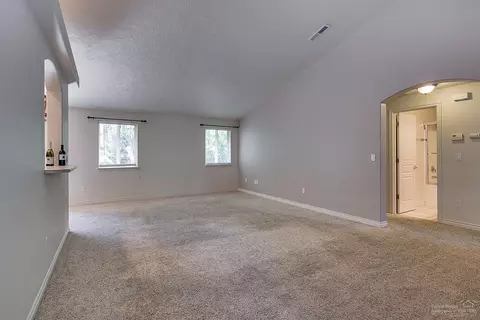 19590 Greatwood Loop, Bend, OR 97702 photo 7