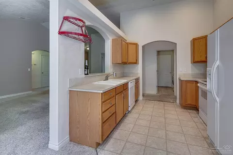 19590 Greatwood Loop, Bend, OR 97702 photo 9