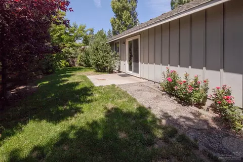 19590 Greatwood Loop, Bend, OR 97702 photo 19