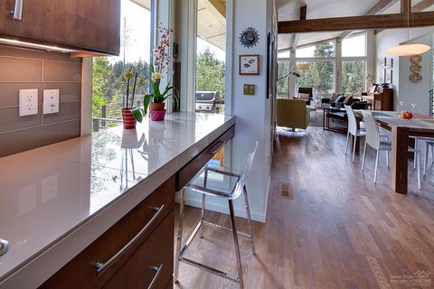2464 NW Drouillard Ave, Bend, OR 97701 photo 10