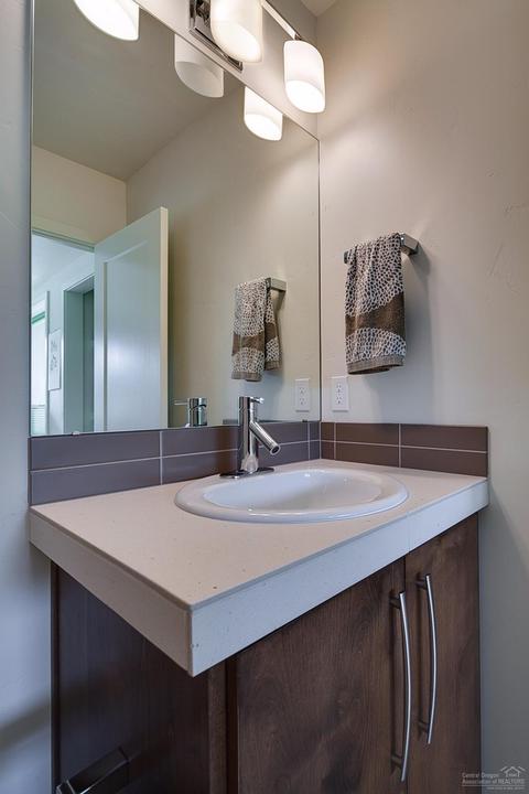 2464 NW Drouillard Ave, Bend, OR 97701 photo 21