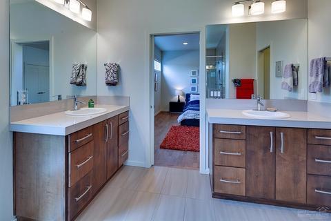 2464 NW Drouillard Ave, Bend, OR 97701 photo 13
