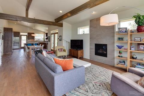 2464 NW Drouillard Ave, Bend, OR 97701 photo 4