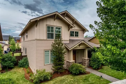 20362 Aberdeen Dr, Bend, OR 97702 photo 2