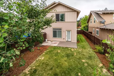 20362 Aberdeen Dr, Bend, OR 97702 photo 3